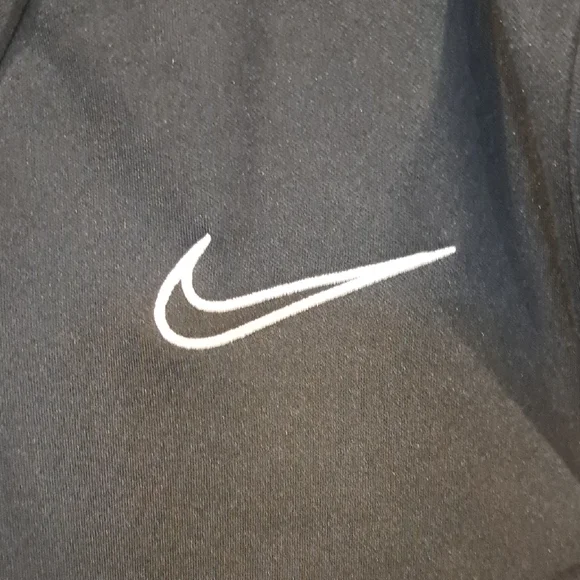 Nike Dri-FIT Black Quarter-Zip Pullover - Picture 4 of 5